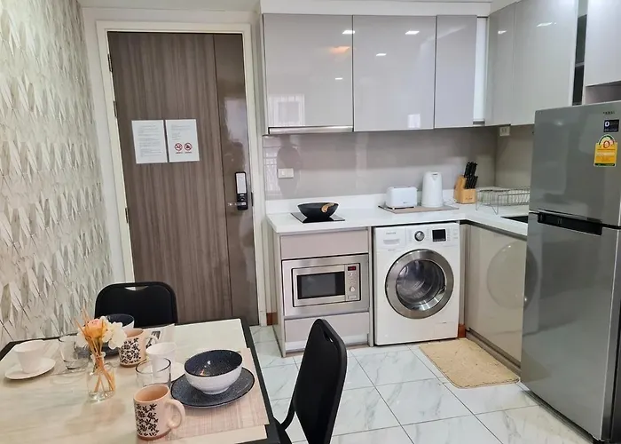 公寓 Cosy 1 Bedroom With Rooftop Pool 300 M To Bts Nana Sukhumvit *