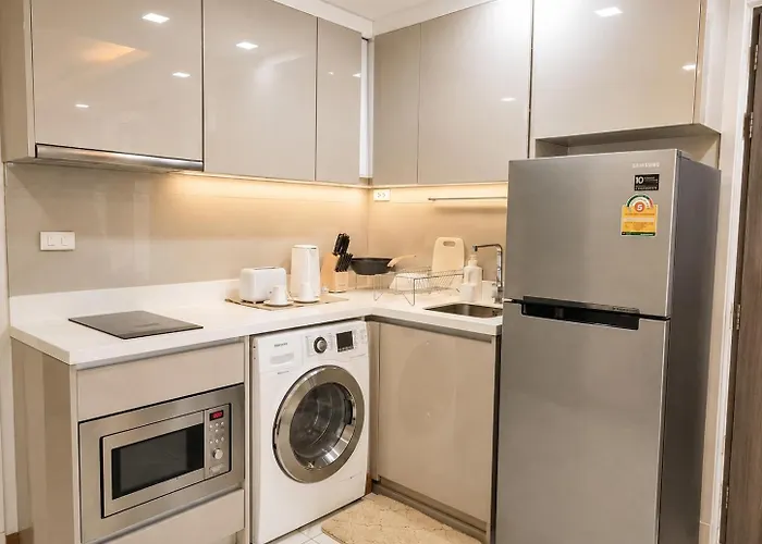 Appartamento Cosy 1 Bedroom With Rooftop Pool 300 M To Bts Nana Sukhumvit
